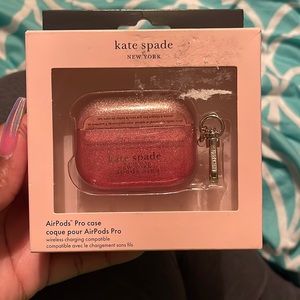 Pink Kate Spade Airpods pro case. Brand new !